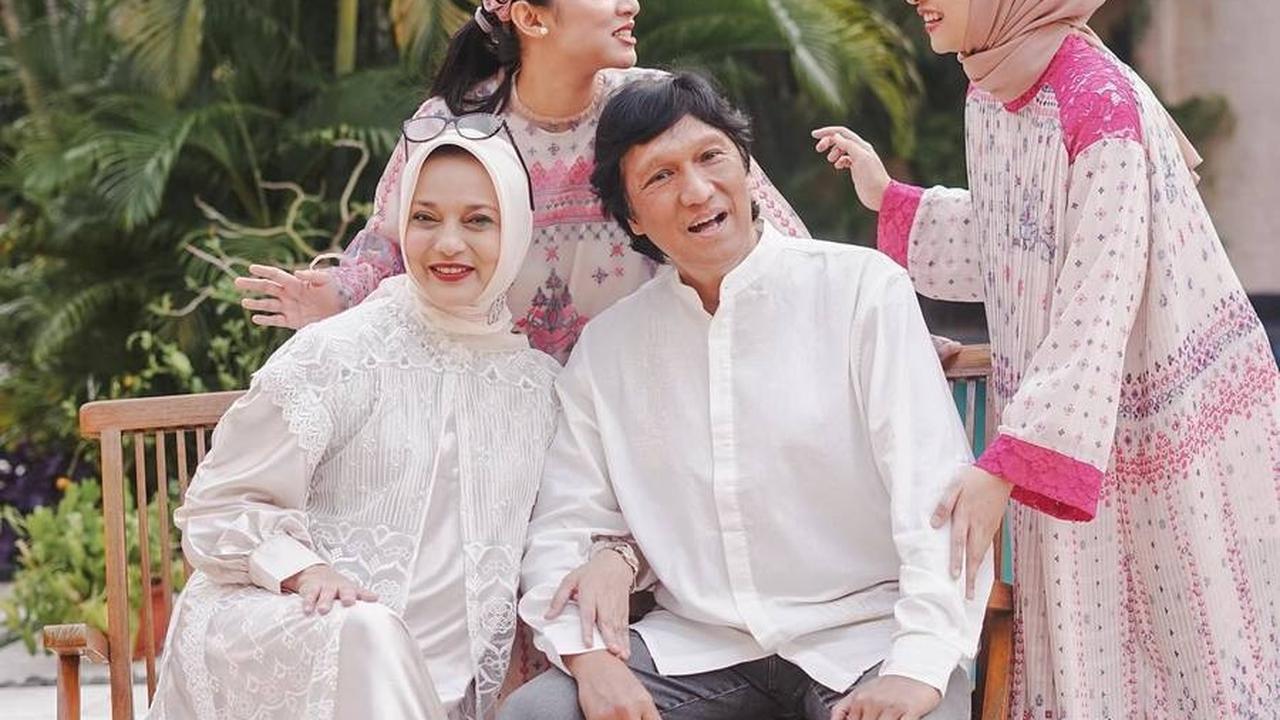 Meskipun keluarga ini mendapat penghargaan keluarga artis terfavorit, takdir berkata lain, Marissa berpulang pada Rabu (/10) dini hari.<br>