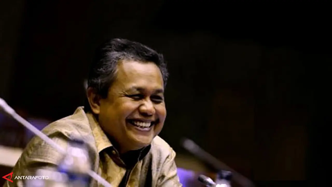 Deputi Gubernur BI Perry Warjiyo menegaskan, kuatnya ekonomi Indonesia untuk saat ini menjadi alasan mengapa Indonesia belum mampu digoyahkan dengan isu Pilpres.