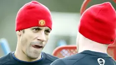 Manchester United's English defender Rio Ferdinand takes part in a training session at the Carrington training ground in Manchester on March 10, 2009. AFP PHOTO/PAUL ELLIS 