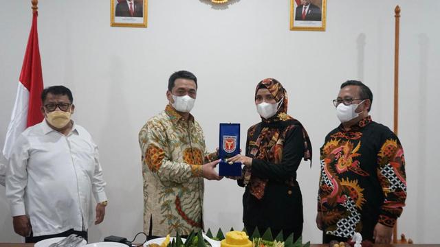 Wakil Gubernur DKI, Ahmad Riza Patria, meresmikan Kantor Sekretariat Dewan Pimpinan Pusat Gerakan Muda Nurani Rakyat (Gemura) (Istimewa)