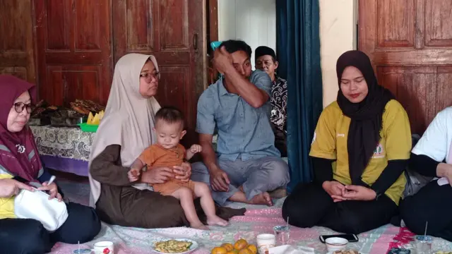Zakat yang ditarik Baznas dari guru ditarufkan untuk bedah rumah guru tak mampu. (Foto: Liputan6.com/Dok. Heni Purwono)