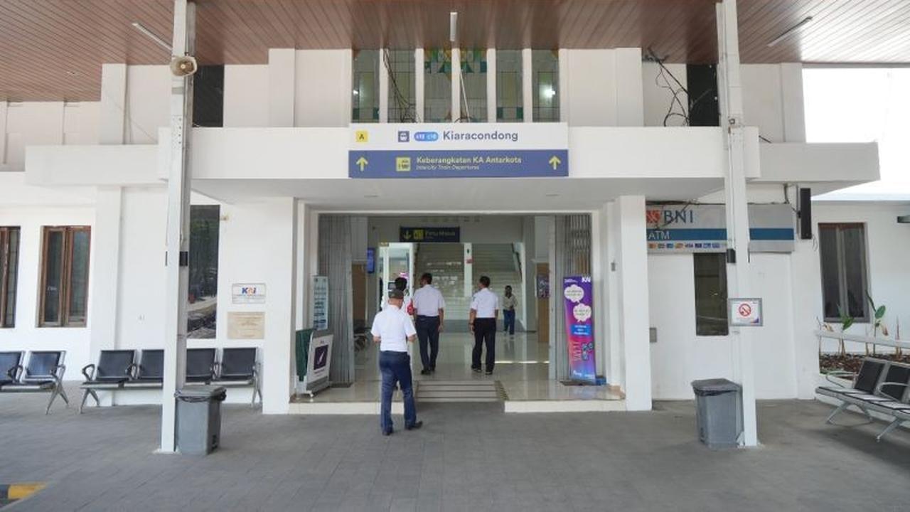 Fakta Unik Kiaracondong: KA Turangga Berhenti Mendadak Imbas Unjuk Rasa di Bandung
