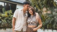 Jessica dan Vincent kerap membagikan momen-momen kebersamaan melalui akun Instagram mereka. Keduanya tampak mesra dan saling mendukung satu sama lain. (Instagram/inijedar)