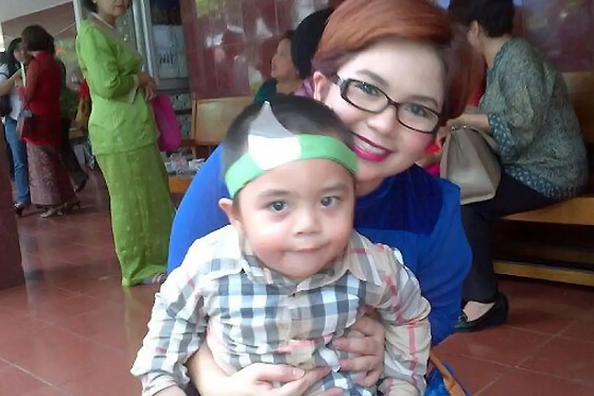 joy-tobing-ultah-anak-130724b.jpg