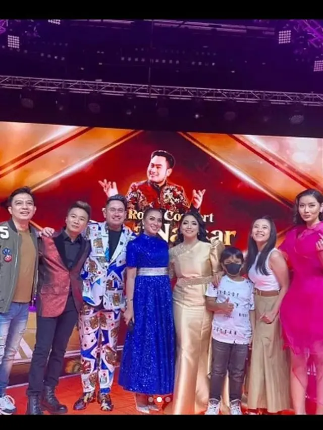 Nassar reuni dengan sesama alumni KDI 2004 (Foto: Instagram kdi1__)