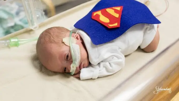 [Bintang] Rumah Sakit Ini Beri Selimut Lucu Bagi Para Bayi Prematur