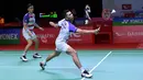 Ganda putra Fajar Alfian / Muhammad Rian Ardianto mengembalikan kok ke arah Muhammad Shohibul Fikri / Bagas Maulana pada babak 32 besar Indonesia Masters 2021 di Bali International Convention Centre, Nusa Dua, Selasa (16/11/2021).  Fajar / Rian kalah 21-13, 18-21, dan 20-22. (Foto: Humas PP PBSI)