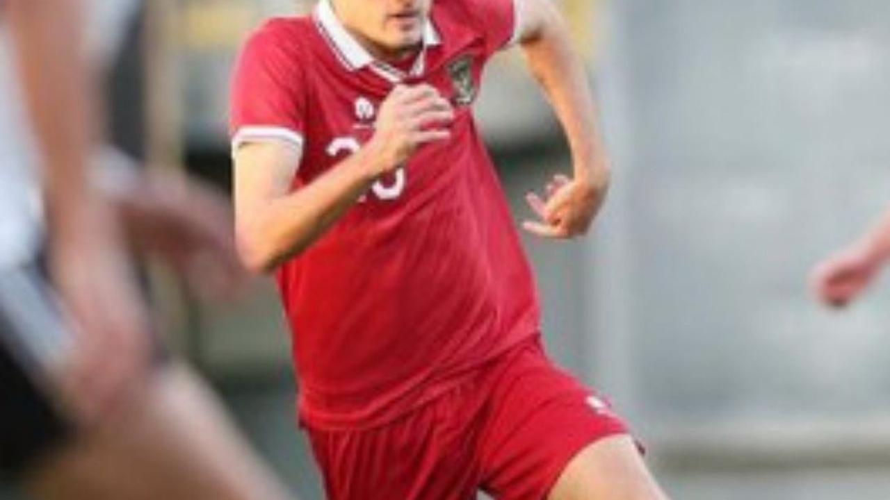 Dedikasi dan semangat juangnya pun tak perlu diragukan, Justin Hubner dengan sepenuh hari membela Timnas Indonesia U-23. Foto: instagram.com / nathantjoeaon<br>