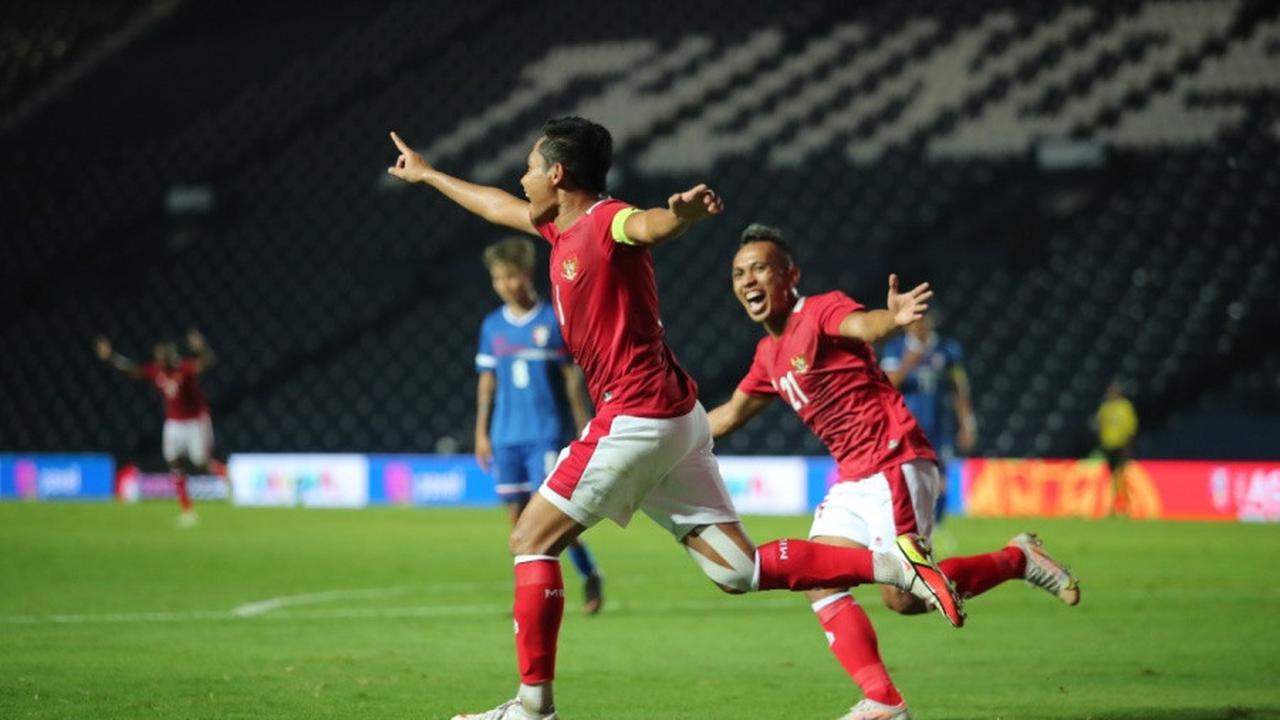Evan Dimas mencetak gol pertama Timnas Indonesia ke gawang Chinese Taipei dalam leg pertama babak Play-off Kualifikasi Piala Asia 2023 di Chang Arena, Buriram, Kamis (7/10/2021).