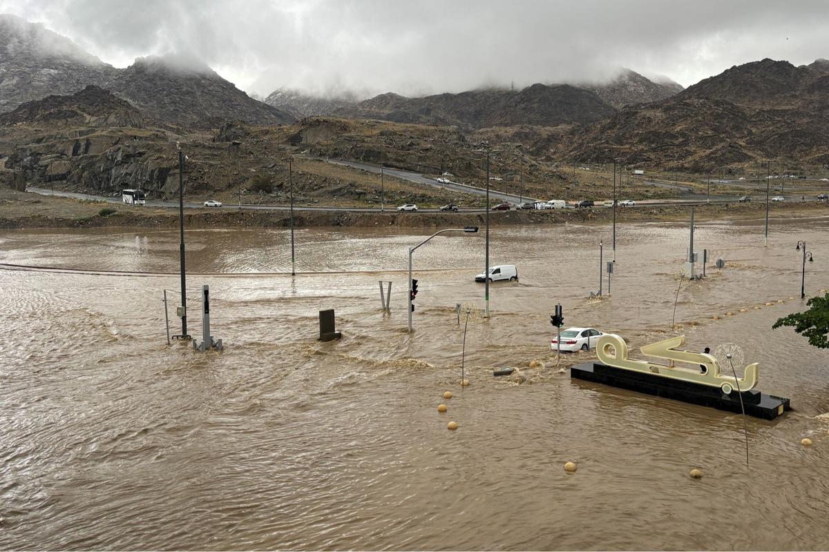 Banjir terjang Mekkah, Arab Saudi
