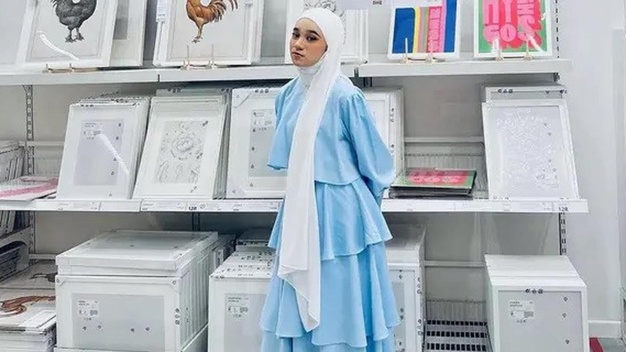 Ingin Elegan di Hari Raya? Intip 4 Inspriasi Outfit Lebaran 2025 untuk Remaja ala Selebriti