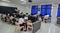 Rekor Museum Rekor Indonesia (Rekor MURI) berhasil dipecahkan dalam Asesmen Bahasa Inggris Online 4 Keterampilan Terbesar di Indonesia. (Ist)