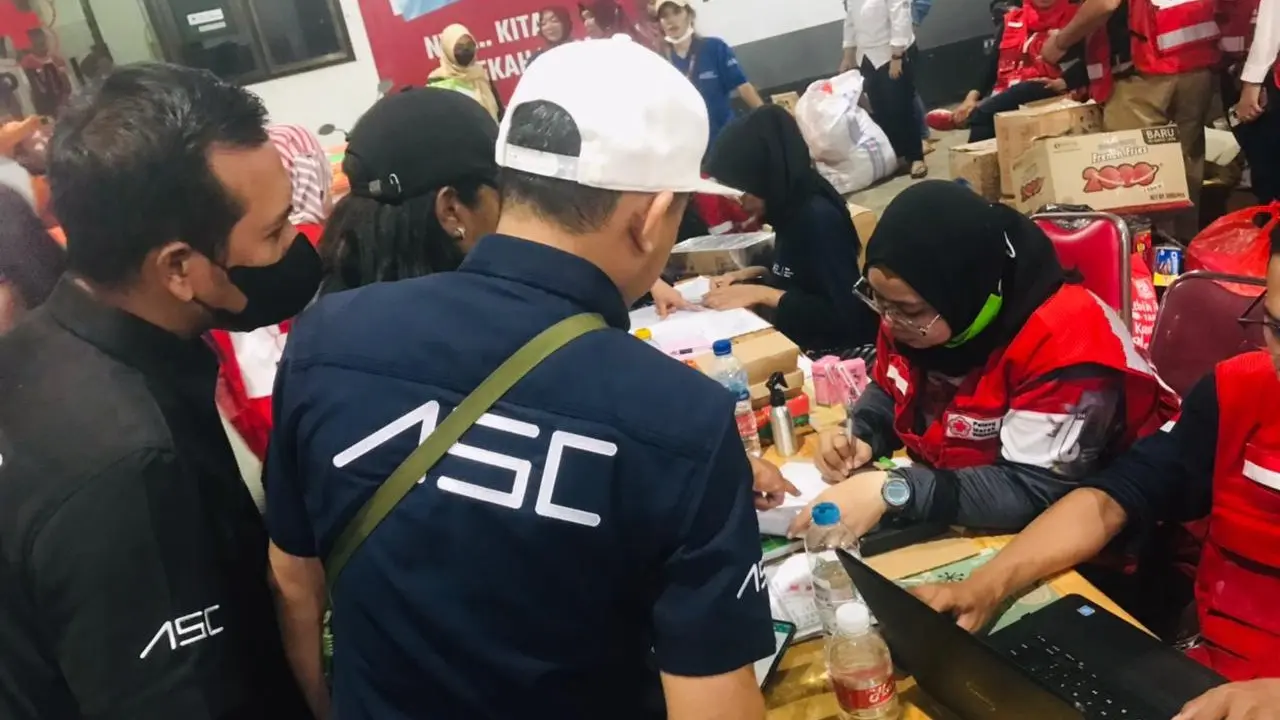 Tim Ahmad Sahroni Center (ASC) untuk segera bergerak untuk memberikan bantuan korban kebakaran Depo Pertamina Plumpang.