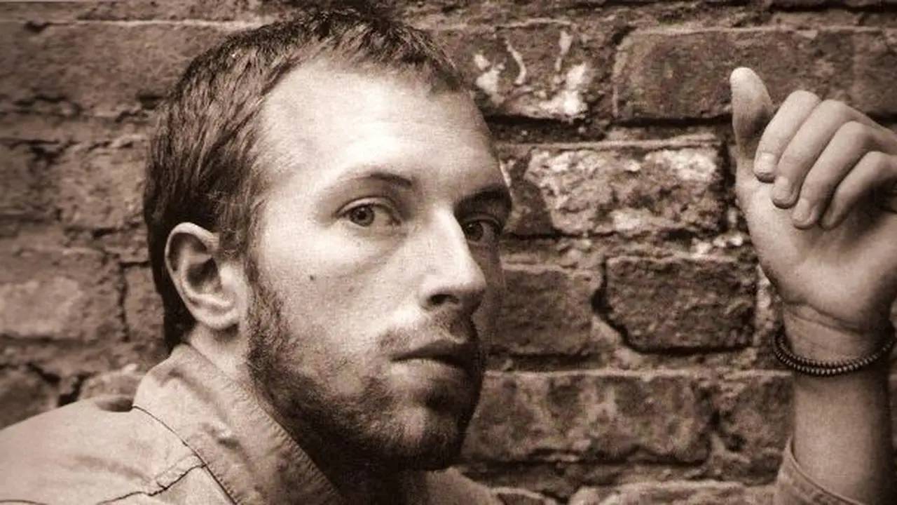 Pasca Pisah, Chris Martin Kembali Sibuk Rekaman