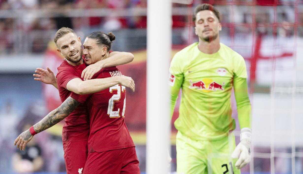 Tak pelak Darwin Nunez jadi bulan-bulanan fans klub rival di dunia maya. Banyak yang menyebut sang pemain merupakan pembelian gagal Liverpool, seperti halnya Andy Carroll. (Hendrik Schmidt/dpa via AP)
