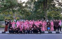 Foto Lebaran bareng Keluarga Besar dengan Baju Kembar dari Tahun ke Tahun Ini Viral, Bikin Iri Warganet