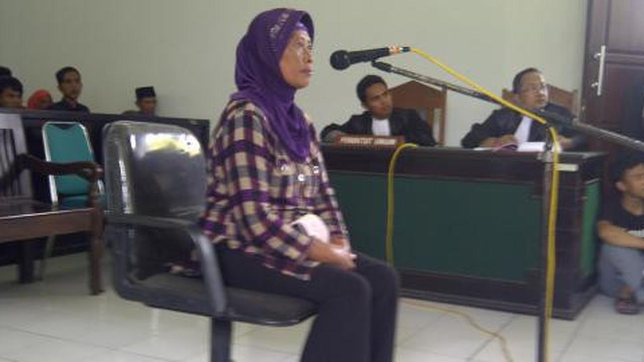 Usai sidang, Miyanah pemilik bambu dikawal ketat polisi