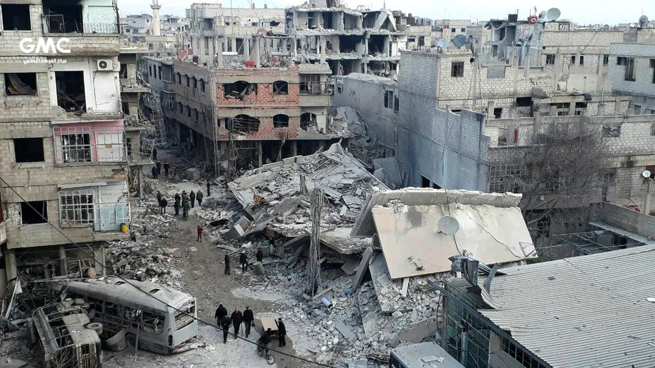 Serangan Udara Pasukan Suriah Tewaskan 400 Orang di Ghouta