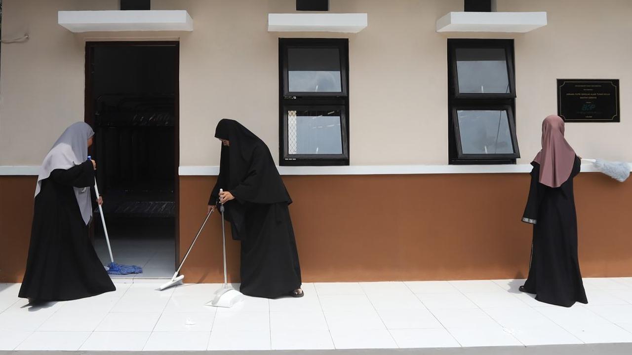 Sebelumnya, bangunan asrama Sekolah Alam Tunas Mulia terbuat dari bambu.&nbsp;&nbsp;