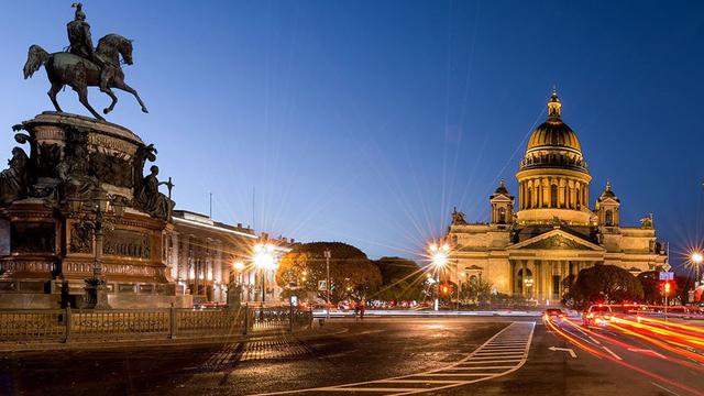 Saint-Petersburg