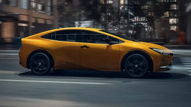 Toyota Prius (Toyota)