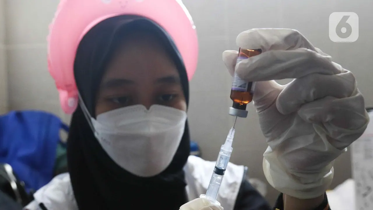 76 Anak Mengikuti Bulan Imunisasi Anak Nasional