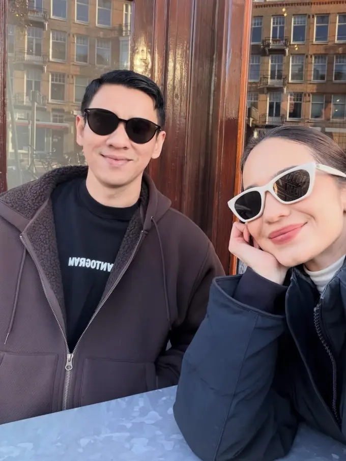 Enzy Storia Liburan Musim Dingin ke Amsterdam Bersama Suami. [@enzystoria]