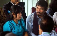 Pacquiao dapat kenang-kenangan akik dan syal dari Mary Jane