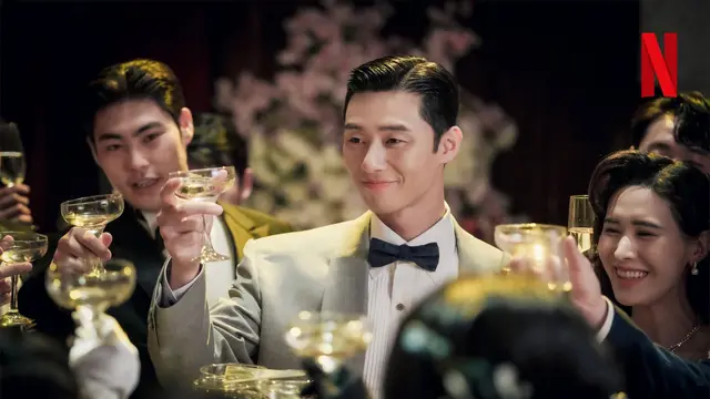Park Seo Joon dan Han So Hee Hadirkan Kisah Cinta Dramatis di Gyeongseong Creature (Foto: Netflix KR)