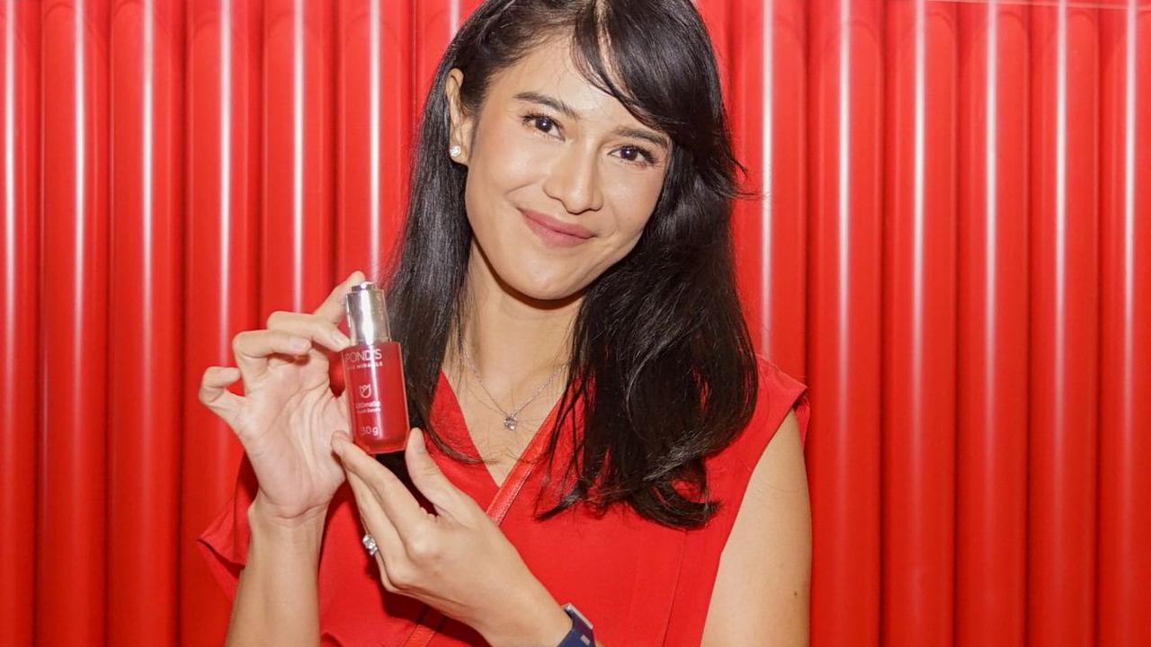 1.&nbsp;Pond's Age Miracle Hexyl-Retinol Niacinamide Day Cream