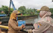 Tegas, Pemkot Jakbar Lakukan Penertiban Bangunan Jakarta Barat di Saluran Air Tegal Alur