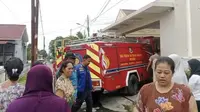 Emak-emak Protes Damkar Pasok Air ke Rumah Pejabat