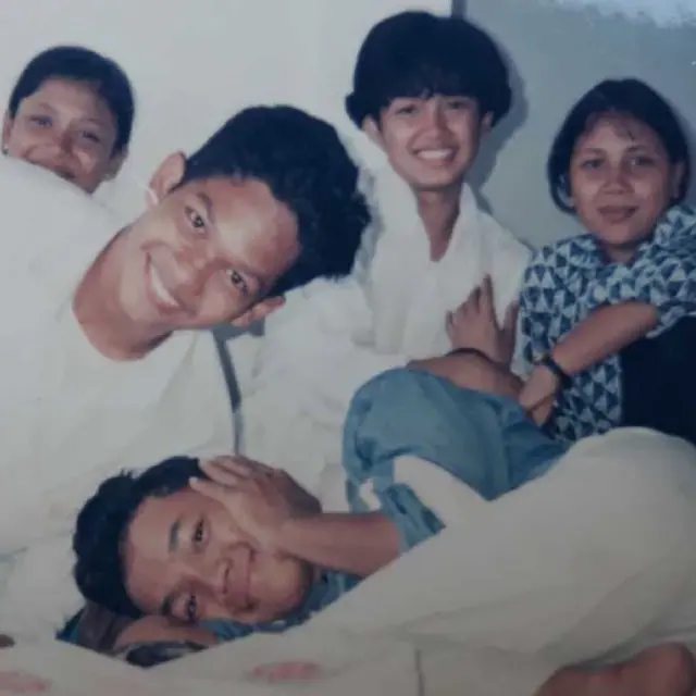 6 Potret Lawas Ussy Sulistiawaty, Parasnya saat SMP Bikin Pangling