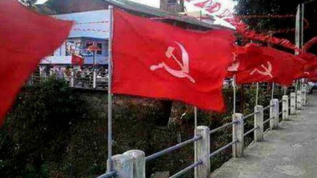 Kibarkan bendera palu-arit di vila di Bali, WN Rusia dicokok polisi