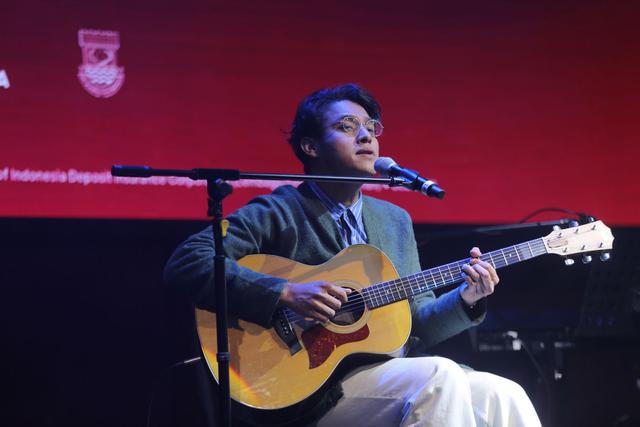 Earth, Wind & Fire by Al McKay