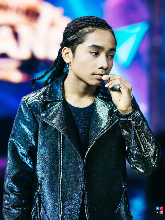 7 Potret Betrand Peto dengan Gaya Rambut Cornrow Seperti Film The Karate Kid