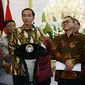 Pimpinan Dewan Perwakilan Rakyat RI menghadiri undangan pertemuan dengan Presiden RI Joko Widodo di Istana Merdeka.