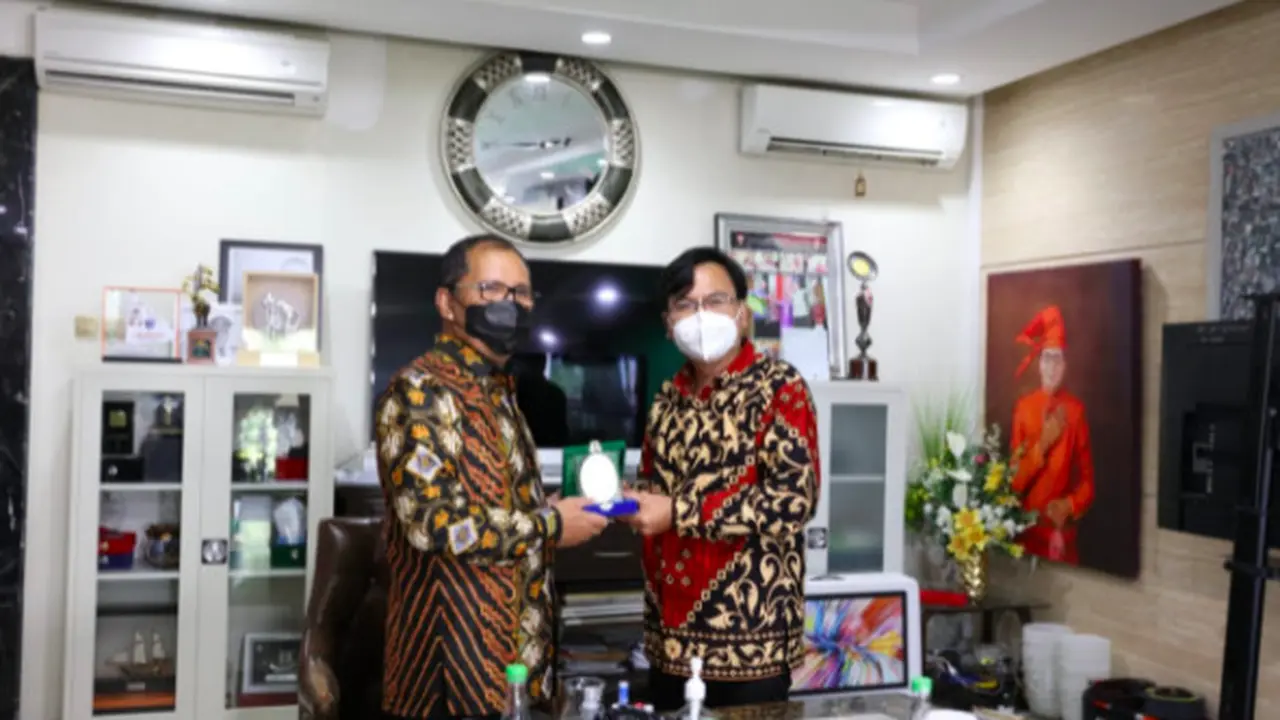Momen ketika Dewan Pengawas BPJS Kesehatan temui Danny Pomanto (Liputan6.com)