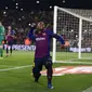 Winger Barcelona, Malcom, merayakan gol ke gawang Cultural Leonesa pada leg kedua 32 besar Copa del Rey, di Camp Nou, Kamis (6/12/2018) dini hari WIB.  (AP Photo/Manu Fernandez)