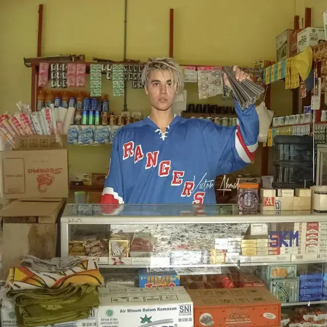 6 Editan Foto Justin Bieber Jika Kerja di Indonesia Ini Kocak, Bikin Ngakak