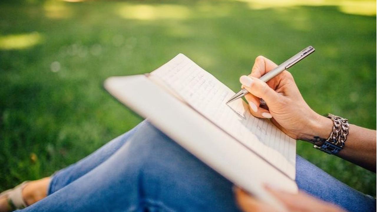 Terbukti Ampuh! Cara Journaling Bisa Redakan Kecemasan Anda Secara Instan