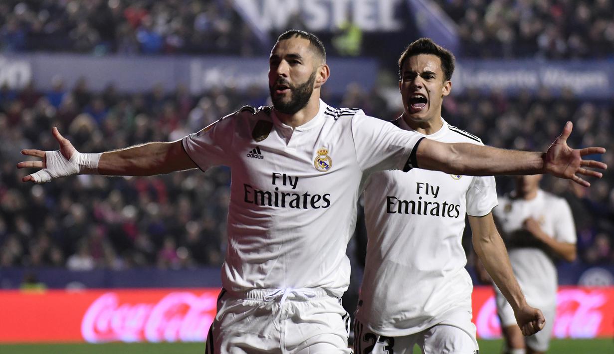 Diluar itu, ia mencatatan 137 gol hingga Februari 2019. Hasil tersebut tentu akan bertambah lagi karena usia matang yang lagi dirasakan oleh Benzema. (AFP/Jose Jordan)