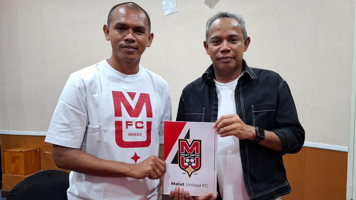 Jadi Asisten Pelatih Malut United, Ricardo Salampessy: Rasanya Saya Seperti Naik Level
