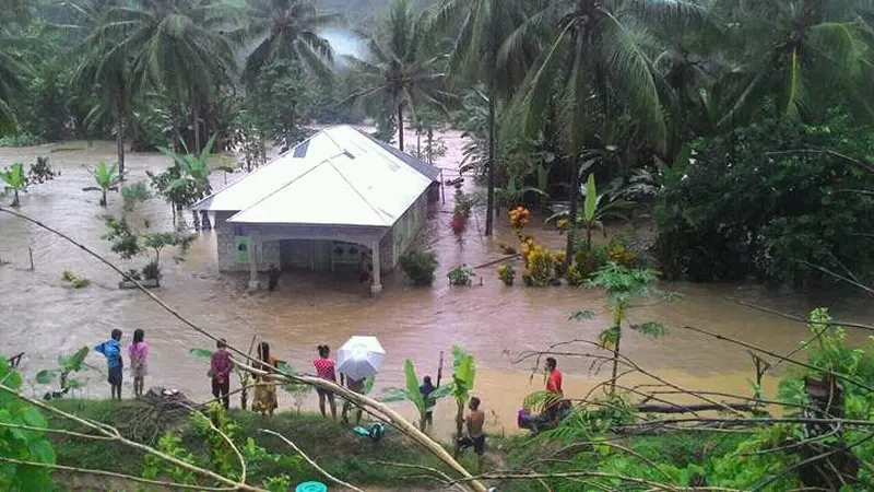 Kebanjiran, Warga 3 Kabupaten di Gorontalo Sahur Seadanya