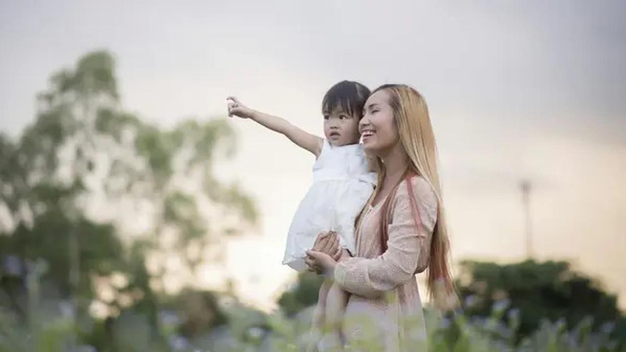 Kenali Apa Itu Jellyfish Parenting, Pengasuhan yang Biarkan Anak Beradaptasi Sendiri dengan Lingkungan