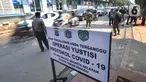 Petugas gabungan menggelar Operasi Yustisi Protokol COVID-19 di Jati Padang, Jakarta Selatan, Kamis (17/9/2020). Operasi itu untuk menegakan penerapan protokol kesehatan, terutama dalam penggunaan masker guna menekan penyebaran virus corona. (merdeka.com/Arie Basuki)