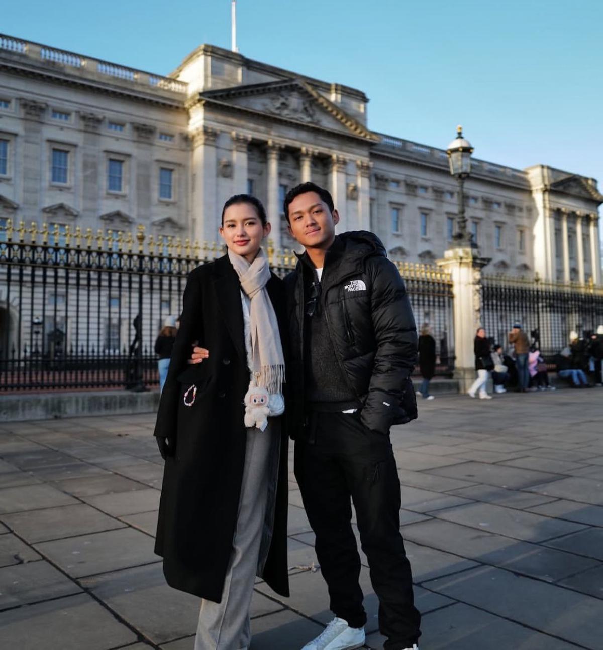 London Jadi Saksi Romansa Azriel Hermansyah dan Sarah Menzel, Ini Reaksi Netizen