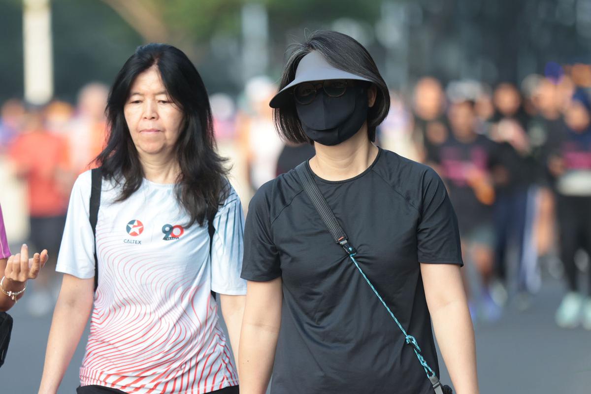 Abu Vulkanik Tak Halangi Warga Berolahraga di CFD