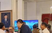 Suasana Kabinet Jokowi Usai Pilpres 2024, Prabowo Disalami Sri Mulyani & Ngobrol Bareng Sandiaga