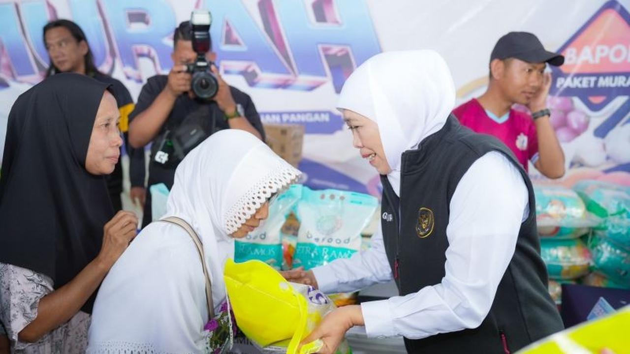 Gubernur Khofifah Salurkan Bantuan Beras SPHP di Banyuwangi, Perkuat Gizi Lansia dan Kelompok Rentan
